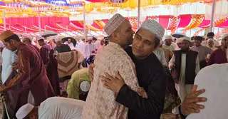 বৈরী আবহাওয়ায় ফরিদপুরে ঈদের জামাত অনুষ্ঠিত